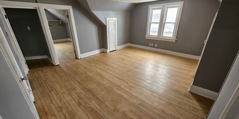 Milwaukee Apartment: 3133 N 42nd St