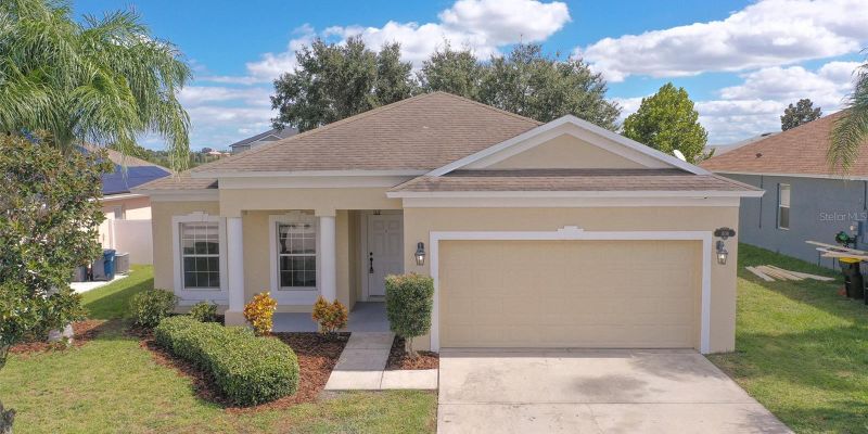 Auburndale House: 1886 Van Gogh Dr