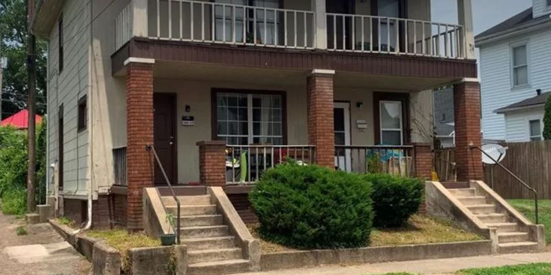 Portsmouth Apartment: 1835 Highland Ave