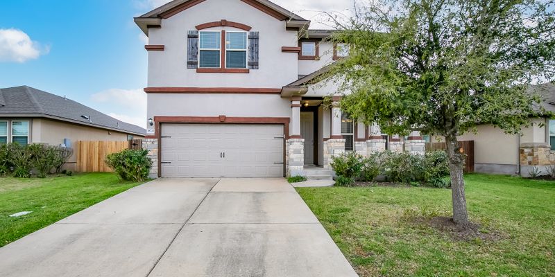 Pflugerville House: 18712 Mangan Way