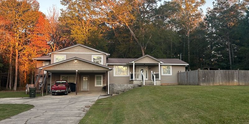 Jasper House: 3705 Coral Blvd