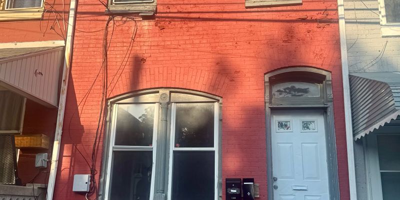 Reading House: 211 N 2nd St