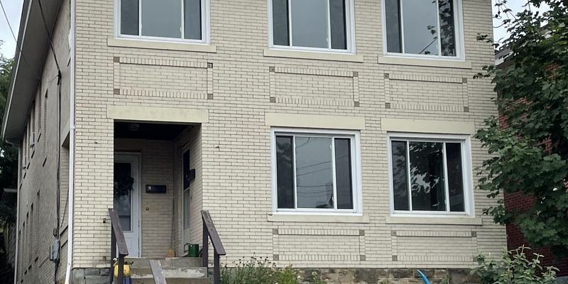 Pittsburgh Apartment: 2927 Mattern Avenue