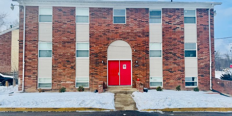 Louisville Apartment: 6516 Hackel Dr