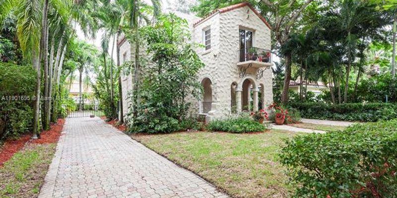 Coral Gables House: 1109 Ferdinand St