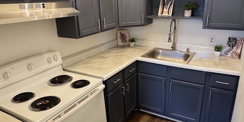 Des Moines Apartment: 2600 Kingman Blvd