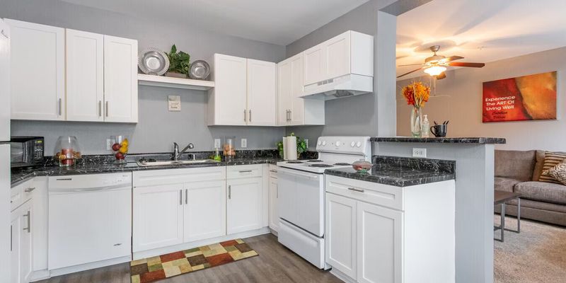 Houston Apartment: 5154 Griggs Rd