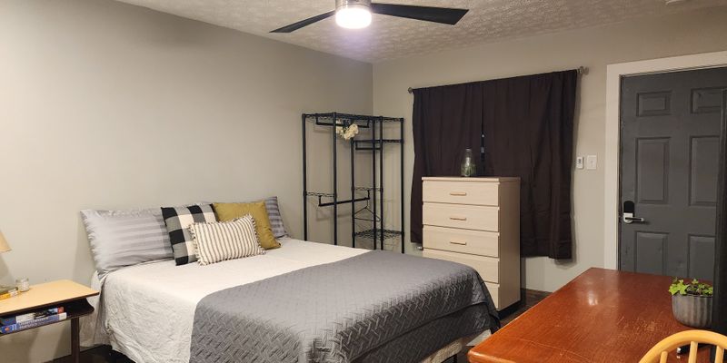 Abingdon Apartment: 480 Mink Pl