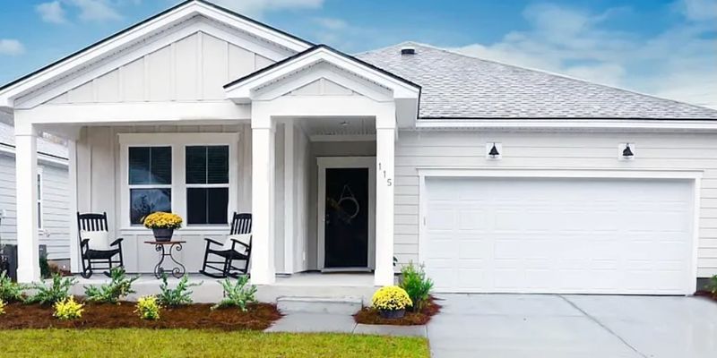 Richmond Hill House: 115 Old Field Run