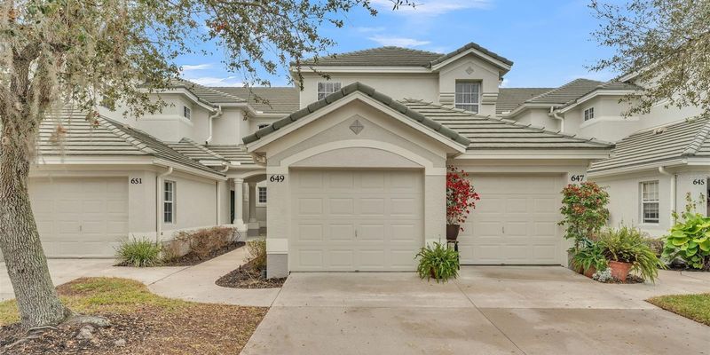 Lakeland House: 649 Grasslands Village Cir