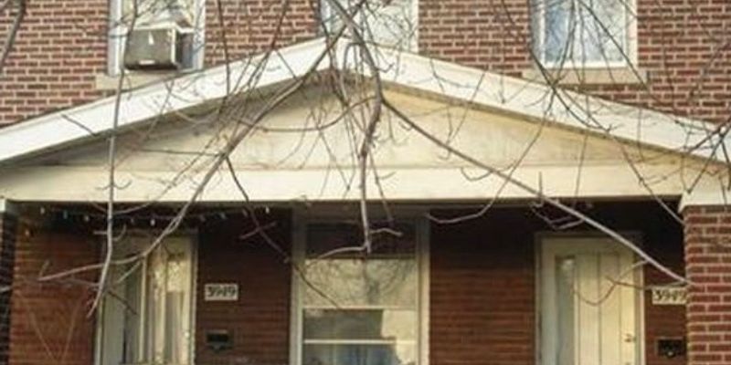 St. Louis Apartment: 3949 Tholozan Ave