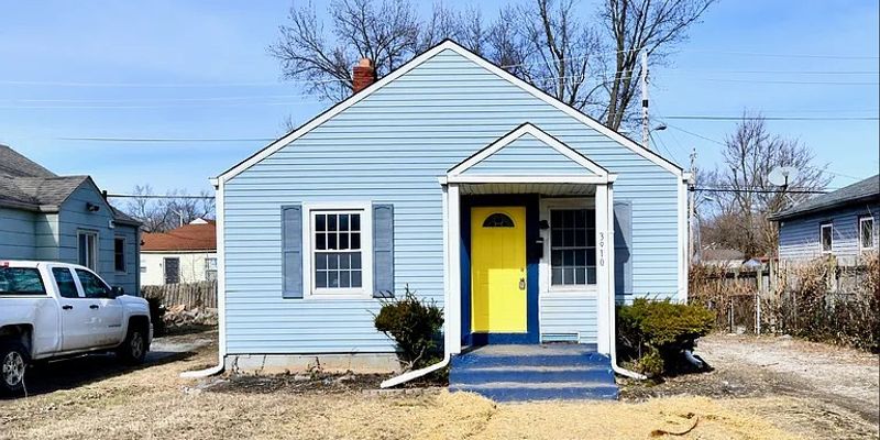 Indianapolis House: 3910 E 34th St