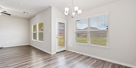 SA907608.jpg
