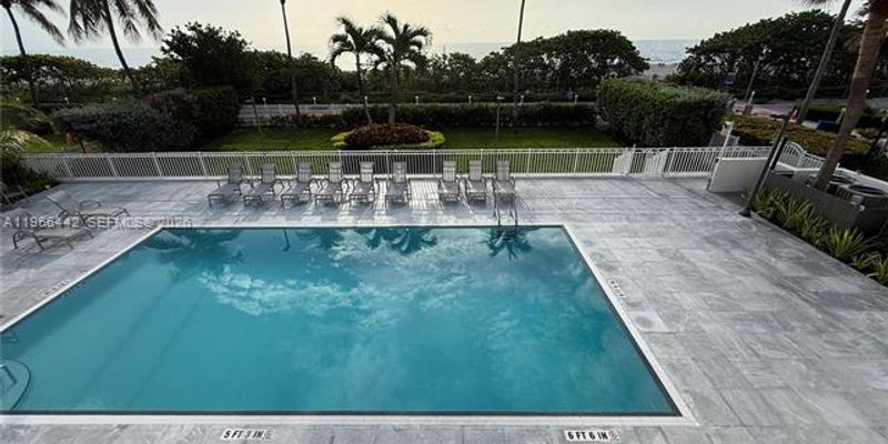 Miami Condo: 4301 Collins Ave