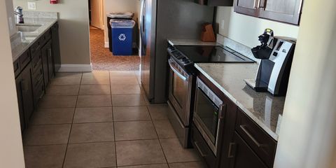 Alta Vista common kitch.jpg