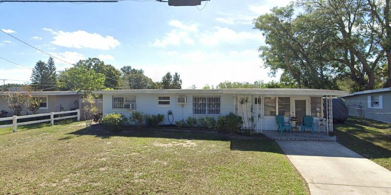 Auburndale House: 1022 Caroline Ave