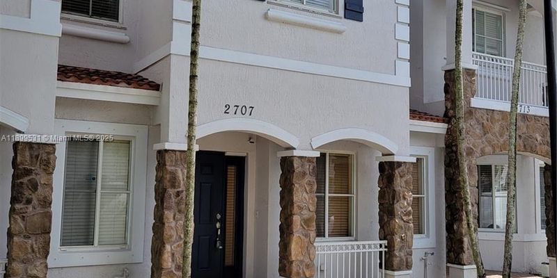 Miramar Townhome: 2707 SW 82nd Ave