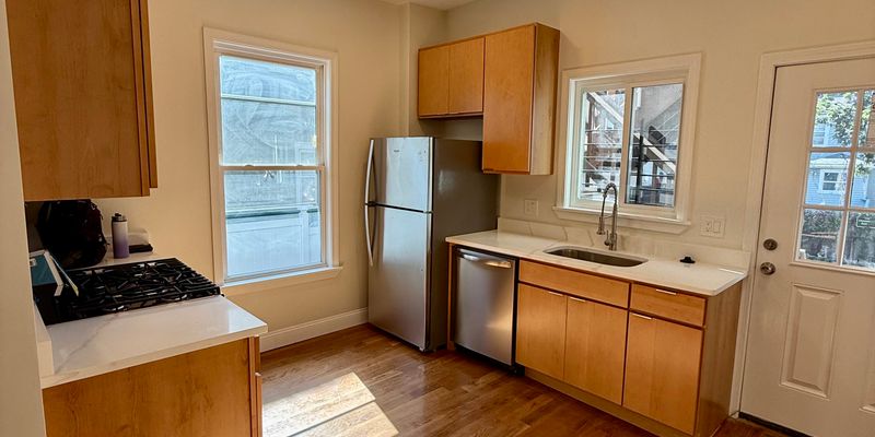Lynn Apartment: 122 Chestnut St