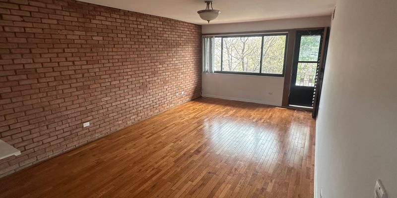 glenview Apartment: 2400 Dewes st