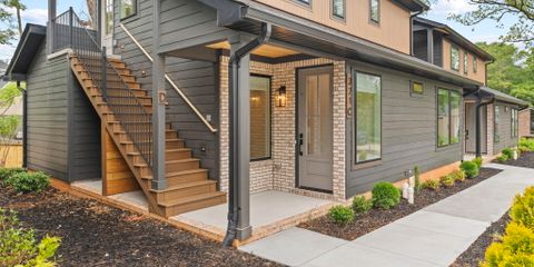 Exterior 321.jpg