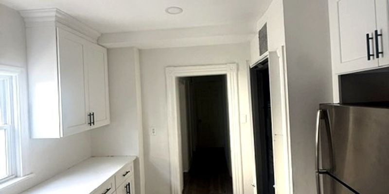 Peekskill Apartment: 943 Diven St