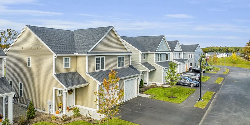 Wrentham Townhome: 5 Eagle Brook Blvd