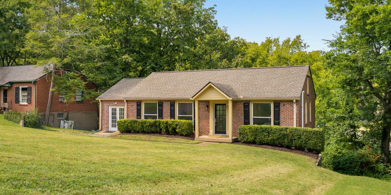 Nashville House: 5708 Vine Ridge Dr