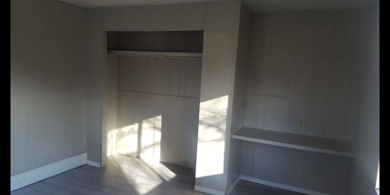 Midwest City House: 211 West Jacobs Drive