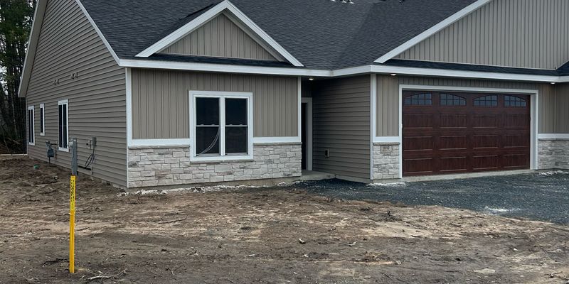 Stevens Point House: 1112 Reserve St N