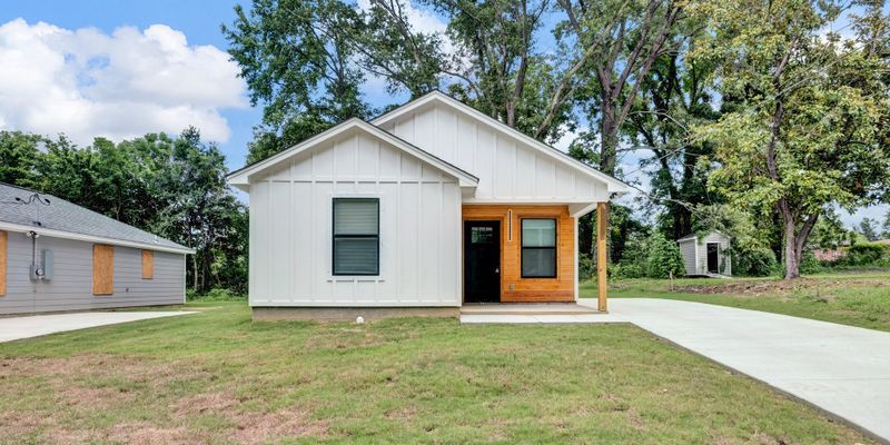 Memphis House: 3193 Winslow Rd