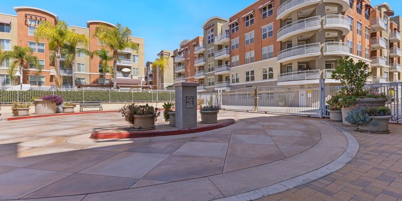 Garden Grove House: 12688 Chapman Ave # UY1733DR