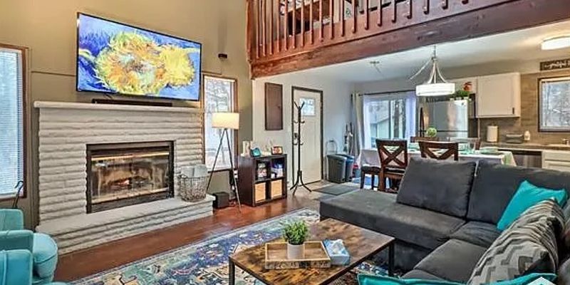 Tobyhanna House: 7572 Eagle Rock Dr