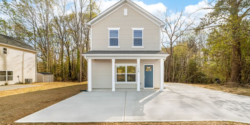 Bessemer City House: 1132 N 14th St