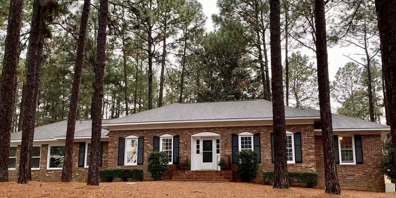 Whispering Pines House: 147 Pine Ridge Dr