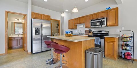 04-115 77 N Park Ridge.jpg