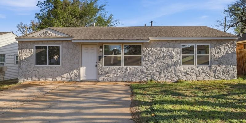 Oklahoma City House: 1143 SE 19th St