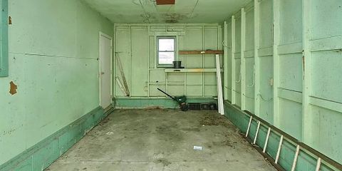 9485b0a11ec3a470bb7a44c57006a215-uncropped_scaled_within_1536_1152 - Copy.jpg