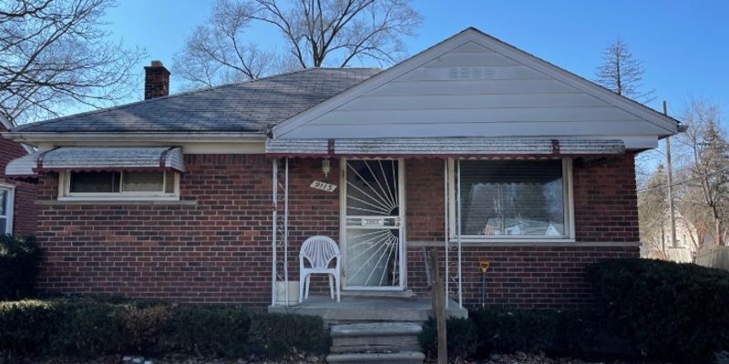Detroit House: 9115 Braile St