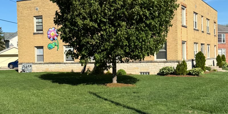 Milwaukee Apartment: 6055 West Appleton Avenue
