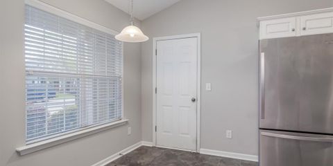 491303-11.JPG