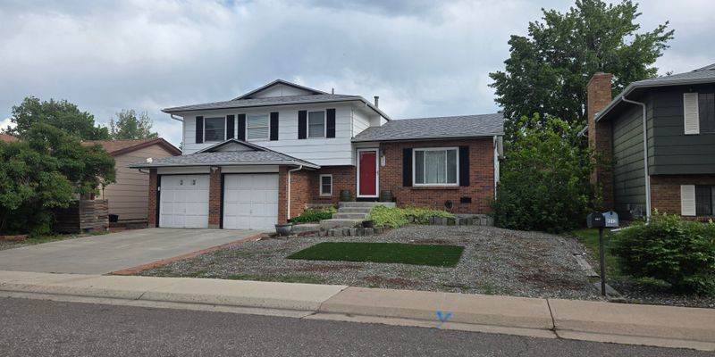 Littleton House: 9022 W Stanford Ave