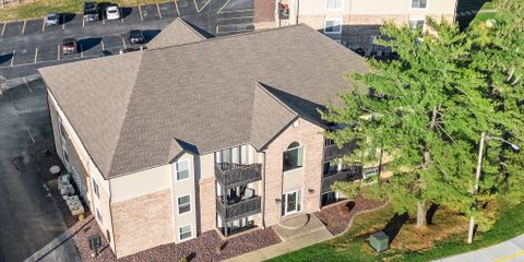 31-web-or-mls-1040-university-dr-12.jpg