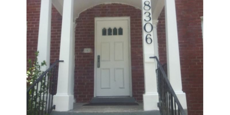 Takoma Park Apartment: 8306 Roanoke Avenue #6