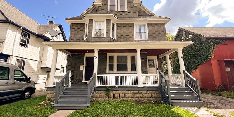 Rochester House: 18 Sidney St