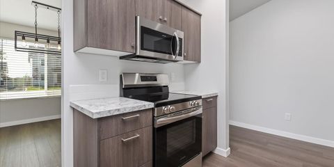 10-Kitchen.jpg