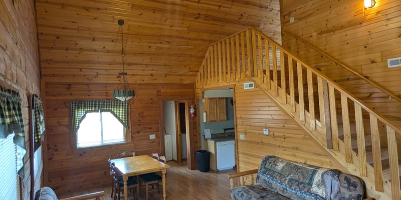 Warrens House: 725 Skatepark Court