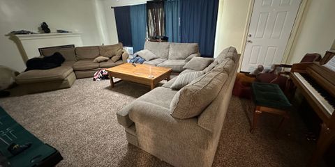 2-Living Family Room.jpeg