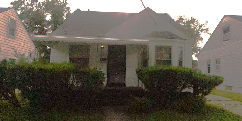 Detroit House: 14847 Cheyenne St