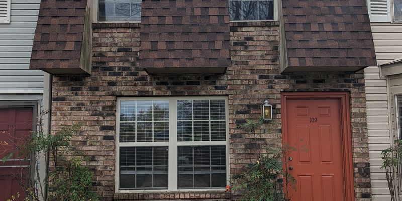 Fayetteville Townhome: 835 W Lawson St