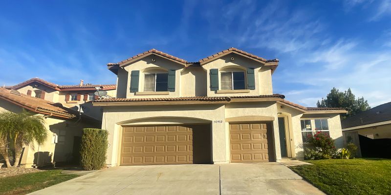 Lake Elsinore House: 31952 Hollyhock Way